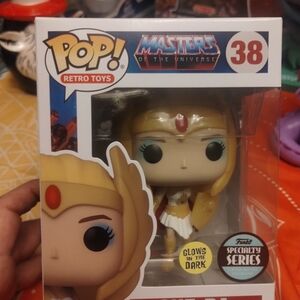 Funko Pop! Retro Toys She-Ra Figure - Gold, Red, White 38